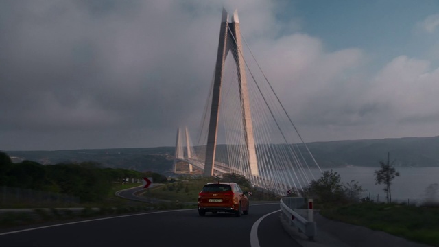 Video Reference: Cloud, Sky, Vehicle, Car, Wheel, Road surface, Water, Tree, Asphalt, Thoroughfare