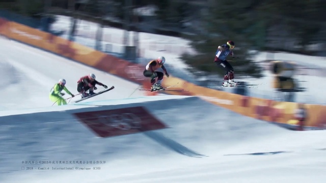 Video Reference: Helmet, Vehicle, Wheel, Sports equipment, Sports gear, Outdoor recreation, Asphalt, Recreation, Rolling, Sports