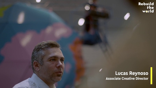 Video Reference: Dress shirt, Flash photography, Tie, Event, White-collar worker, Fun, Family car, Crowd, Luxury vehicle, Official