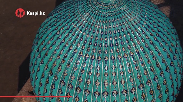 Video Reference: Azure, Headgear, Symmetry, Dome, Pattern, Electric blue, Circle, Terrestrial plant, Metal, Font