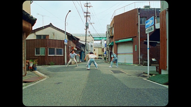 Video Reference: Building, Window, Sky, Urban design, House, Road surface, Asphalt, Neighbourhood, Residential area, Electricity