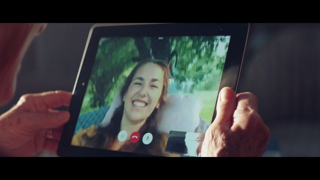 Video Reference: Smile, Hand, Mobile phone, Communication Device, Gadget, Flash photography, Gesture, Finger, Happy, Display device