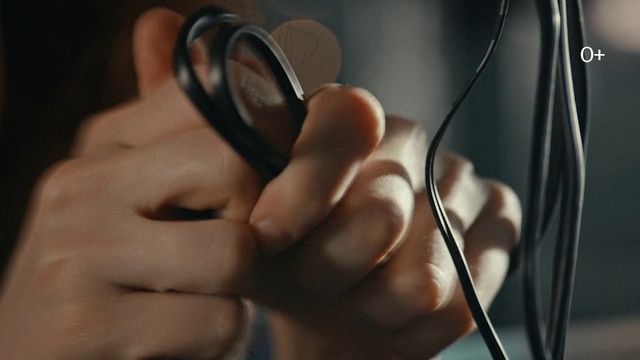 Video Reference: Glasses, Vision care, Eyebrow, Eyelash, Eyewear, Gesture, Eye glass accessory, Finger, Audio equipment, Thumb