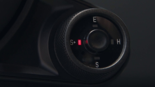 Video Reference: Camera lens, Flash photography, Camera accessory, Automotive design, Cameras & optics, Personal luxury car, Lens, Auto part, Circle, Car