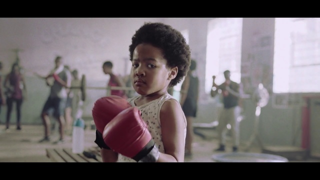 Video Reference: Arm, Shorts, Flash photography, Happy, Entertainment, Performing arts, Event, Fun, Leisure, Toddler