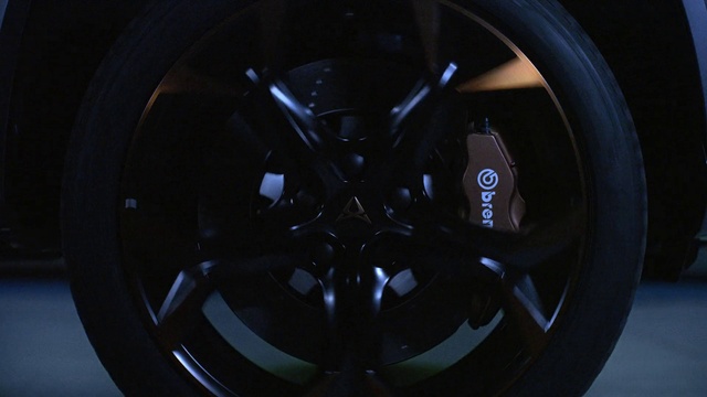 Video Reference: Tire, Wheel, Vehicle, Automotive tire, Automotive lighting, Synthetic rubber, Vehicle brake, Tread, Car, Motor vehicle