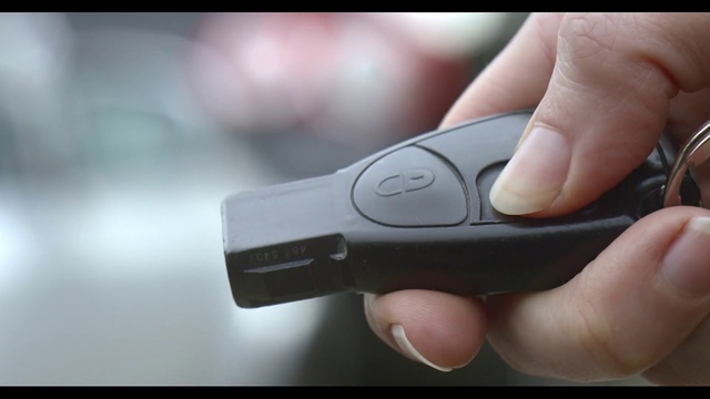 Video Reference: Mobile phone, Communication Device, Gesture, Finger, Thumb, Portable communications device, Gadget, Nail, Audio equipment, Font