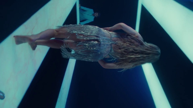 Video Reference: Water, Organism, Gesture, Finger, Wrist, Electric blue, Fish, Foot, Feather, Human leg