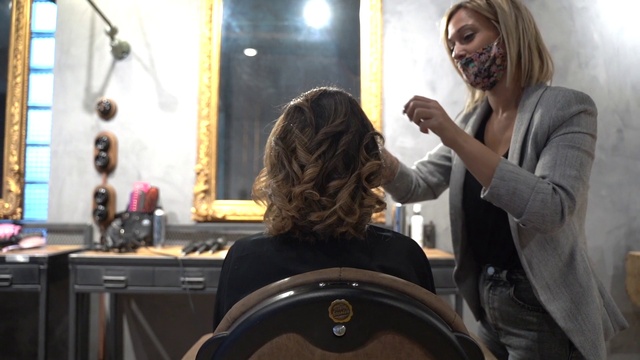 Video Reference: Hair, Hand, Arm, Interior design, Gesture, Eyewear, Beauty salon, Fashion design, Layered hair, Black hair