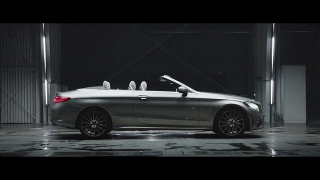 Video Reference: Tire, Wheel, Vehicle, Automotive tire, Automotive lighting, Hood, Car, Window, Automotive design, Motor vehicle