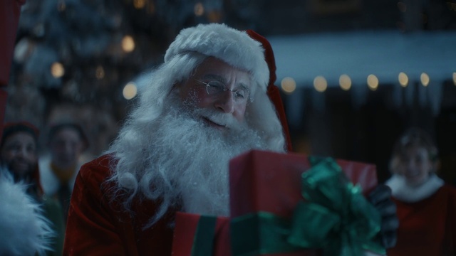 Video Reference: Beard, Santa claus, Facial hair, Moustache, Event, Fun, Holiday, Happy, Winter, Fictional character