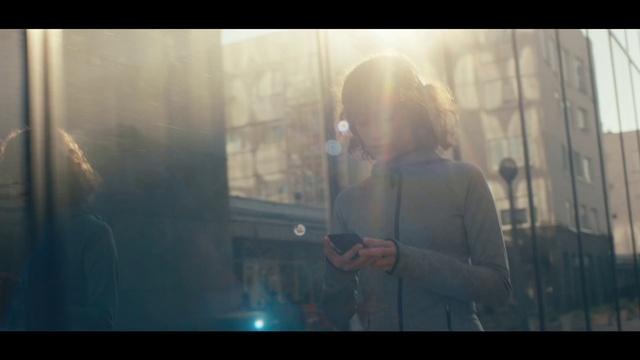 Video Reference: Cloud, Flash photography, Sunlight, Atmospheric phenomenon, Lens flare, Morning, Tints and shades, Fun, Backlighting, Electric blue