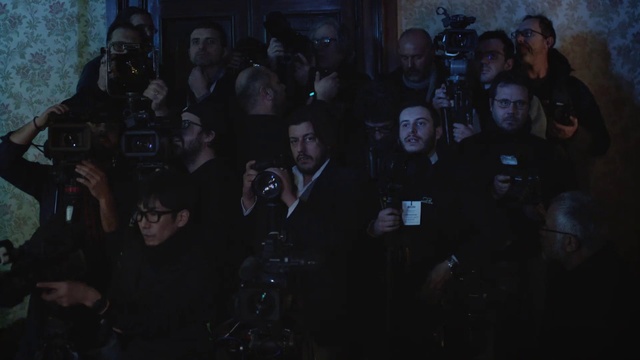 Video Reference: Social group, Crowd, Entertainment, Hat, Flash photography, Event, Midnight, Darkness, Music, Fun