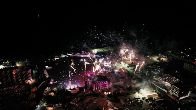 Video Reference: World, Pink, Cityscape, Entertainment, Fireworks, Building, Midnight, Crowd, Landmark, City