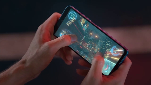 Video Reference: Hand, Payment card, Automotive lighting, Finger, Gadget, Communication Device, Debit card, Nail, Playstation portable, Thumb