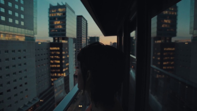 Video Reference: Building, Sky, Skyscraper, Tower block, Cloud, Tower, Cityscape, City, Tints and shades, Condominium