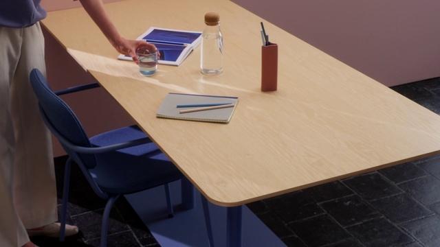 Video Reference: Table, Furniture, Tableware, Desk, Computer desk, Wood, Chair, Writing desk, Flooring, Office instrument