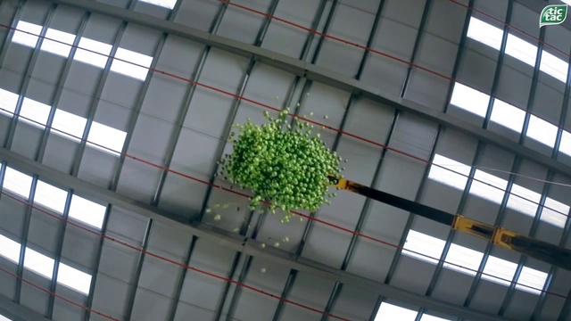 Video Reference: Rectangle, Mesh, Material property, Glass, Symmetry, Urban design, Tints and shades, Ceiling, Facade, Pattern