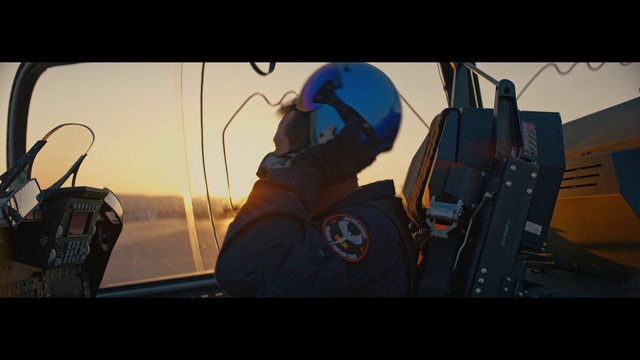 Video Reference: Helmet, Vehicle, Eyewear, Automotive design, Flash photography, Automotive lighting, Vehicle door, Air travel, Automotive mirror, Pilot