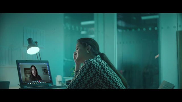 Video Reference: Computer, Laptop, Flash photography, Personal computer, Technology, Display device, Event, Peripheral, Font, Multimedia