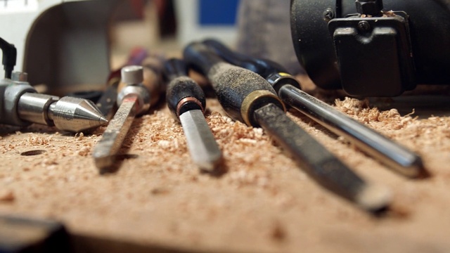 Video Reference: Wood, Audio equipment, Gas, Technology, Microphone, Metal, Font, Auto part, Machine, Macro photography