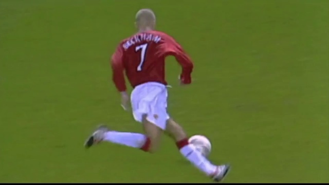 Video Reference: Sports uniform, Shorts, Sports equipment, Soccer, Jersey, Football, Ball, Player, Soccer ball, Sportswear