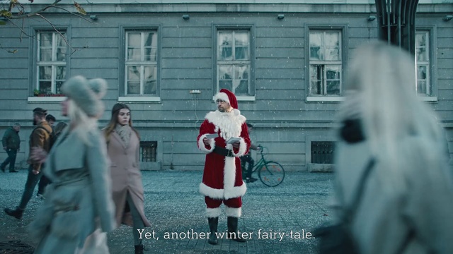 Video Reference: Window, Wheel, Building, Santa claus, Tire, Freezing, Street fashion, Bicycle wheel, Fun, Event