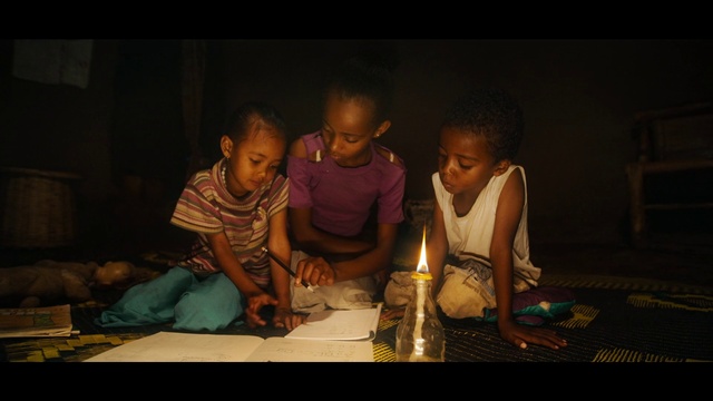 Video Reference: Candle, Temple, Sharing, Flash photography, Happy, Toddler, Wax, Adaptation, T-shirt, Child
