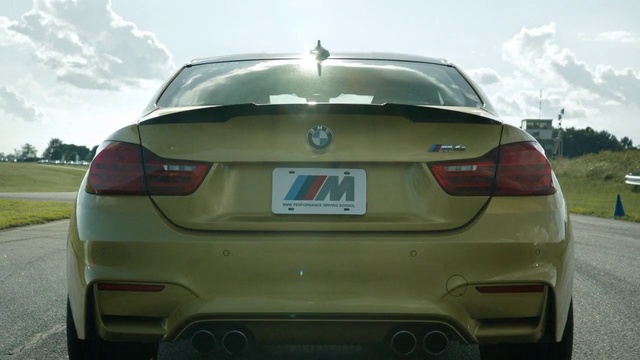 Video Reference: Sky, Cloud, Car, Land vehicle, Vehicle registration plate, Automotive tail & brake light, Tire, Vehicle, Automotive lighting, Automotive tire