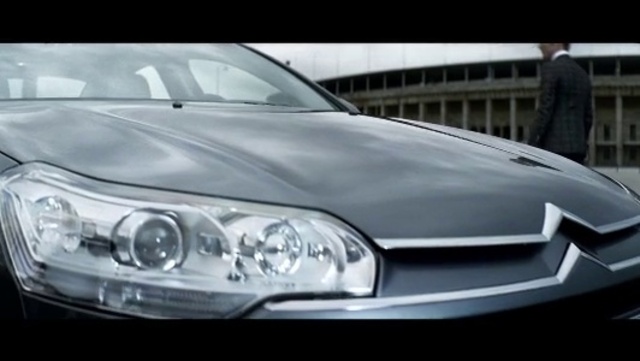 Video Reference: Automotive parking light, Vehicle, Grille, Car, Automotive lighting, Automotive tire, Wheel, Hood, Automotive mirror, Automotive design