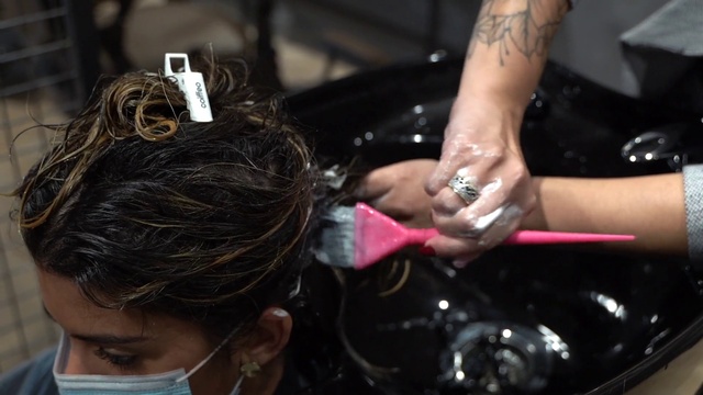 Video Reference: Eyelash, Fashion, Vision care, Eyewear, Audio equipment, Beauty salon, Black hair, Nail, Automotive design, Fun