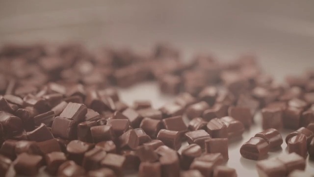 Video Reference: Food, Ingredient, Wood, Cuisine, Dish, Cocoa solids, Font, Sweetness, Superfood, Confectionery