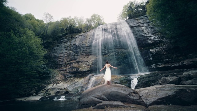 Video Reference: Water, Water resources, Sky, Natural landscape, Plant, Tree, Waterfall, Sunlight, Vegetation, Fluvial landforms of streams
