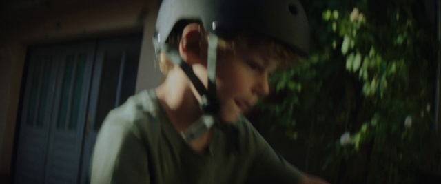 Video Reference: Helmet, Flash photography, Gesture, Eyewear, Personal protective equipment, Hard hat, Recreation, Audio equipment, Event, Cap