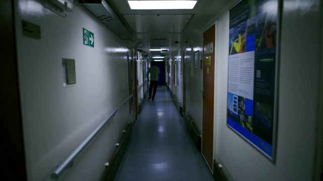 Video Reference: Fixture, Building, Door, Flooring, Ceiling, Machine, Space, City, Event, Transparency