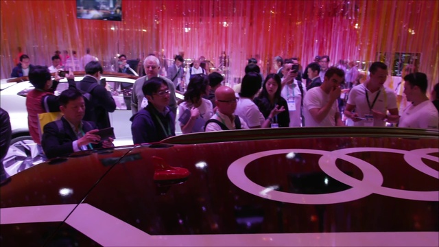 Video Reference: Product, Human, Fashion, Entertainment, Purple, Lighting, Coat, Pink, Suit, Magenta