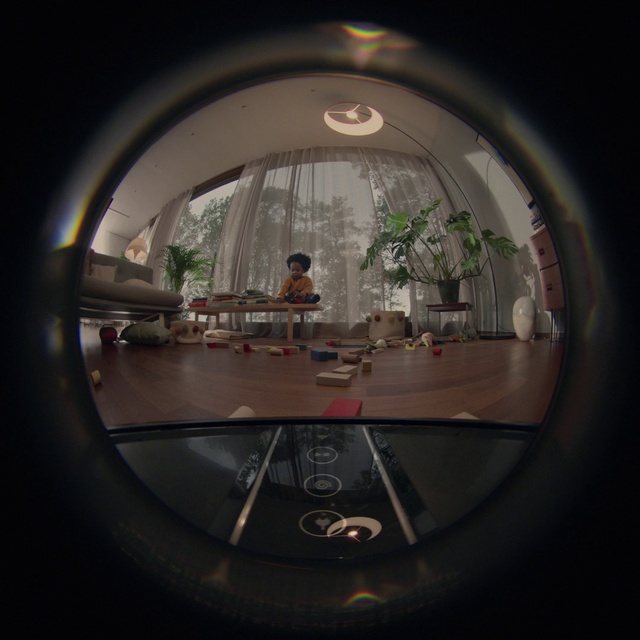 Video Reference: Fixture, Mode of transport, Automotive lighting, Circle, Tints and shades, Tree, Building, Automotive design, Glass, Symmetry