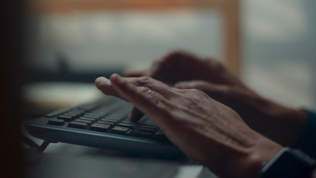 Video Reference: Hand, Computer, Netbook, Personal computer, Computer keyboard, Laptop, Input device, Typing, Finger, Gesture