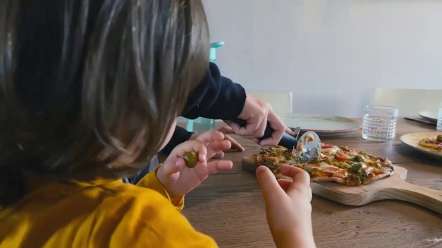 Video Reference: Hand, Tableware, Food, Recipe, Plate, Sharing, Dish, Cuisine, Finger food, Chair