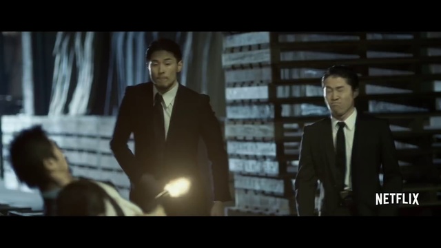 Video Reference: Coat, Flash photography, Gesture, Tie, Suit, Formal wear, Blazer, White-collar worker, Event, Fun