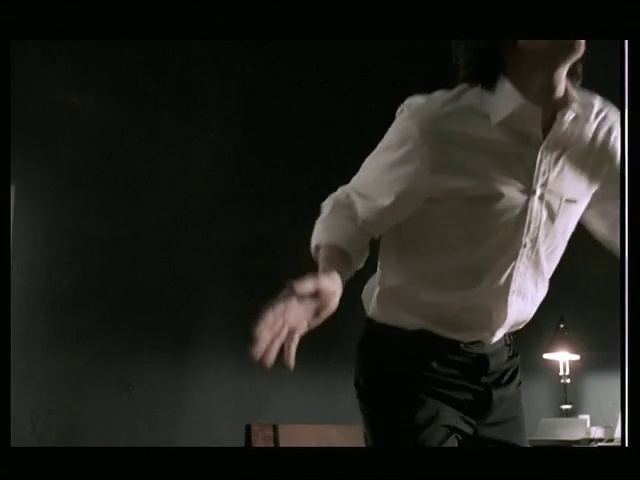 Video Reference: Flash photography, Gesture, Entertainment, Elbow, Performing arts, Font, Music, Musician, Audio equipment, Event