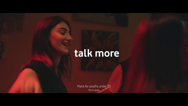 Video Reference: Smile, Mouth, Flash photography, Entertainment, Font, Magenta, Eyelash, Event, Darkness, Performing arts