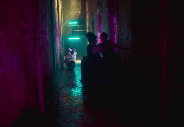 Video Reference: Purple, Violet, Entertainment, Visual effect lighting, Magenta, Curtain, Event, Electric blue, Darkness, Fun