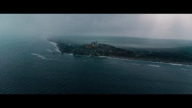 Video Reference: Water, Sky, Cloud, Coastal and oceanic landforms, Terrain, Landscape, Natural landscape, Horizon, Waterway, City