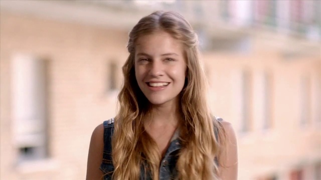 Video Reference: Smile, Lip, Shoulder, Flash photography, Neck, Sleeve, Street fashion, Iris, Happy, Travel