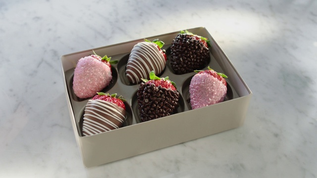 Video Reference: Food, Bourbon ball, Cake, Ingredient, Honmei choco, Recipe, Giri choco, Dish, Cuisine, Frozen dessert