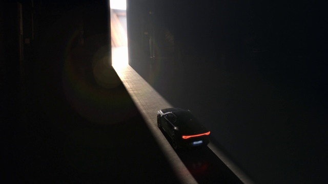 Video Reference: Automotive lighting, Vehicle, Car, Hood, Automotive tire, Automotive design, Bumper, Tire, Asphalt, Vehicle door