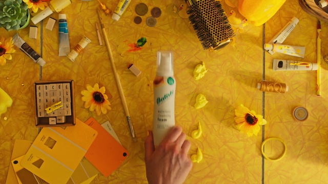 Video Reference: Amber, Yellow, Material property, Recreation, Room, Nail, Plastic, Wood, Flooring, Games