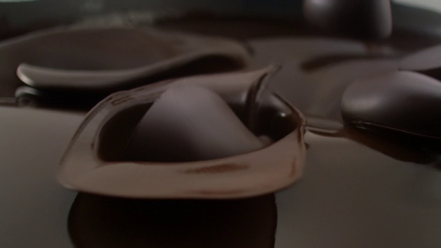 Video Reference: Dishware, Tableware, Serveware, Eyewear, Automotive design, Kitchen utensil, Drinkware, Cutlery, Porcelain, Metal