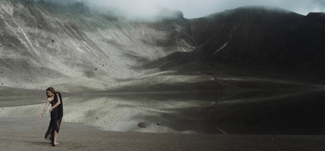 Video Reference: Cloud, Sky, Mountain, Slope, Atmospheric phenomenon, Morning, Landscape, Horizon, Hill, Fog